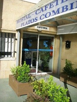 Hostal Ds Velilla de San Antonio Eksteriør bilde